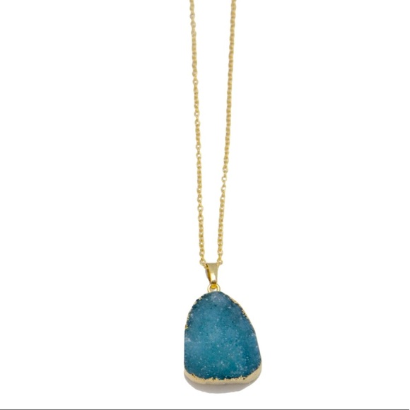 Jewelry - ‼️ $10 Blue Druzy Pendant‼️